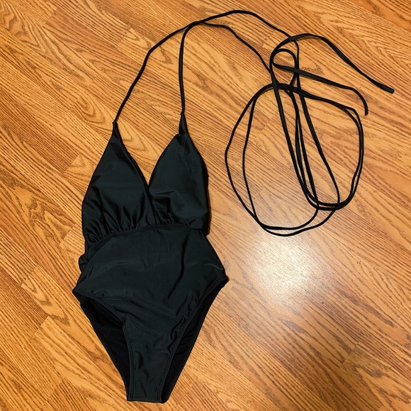 Multi-way black one piece bathing suit - Picture 1 of 6